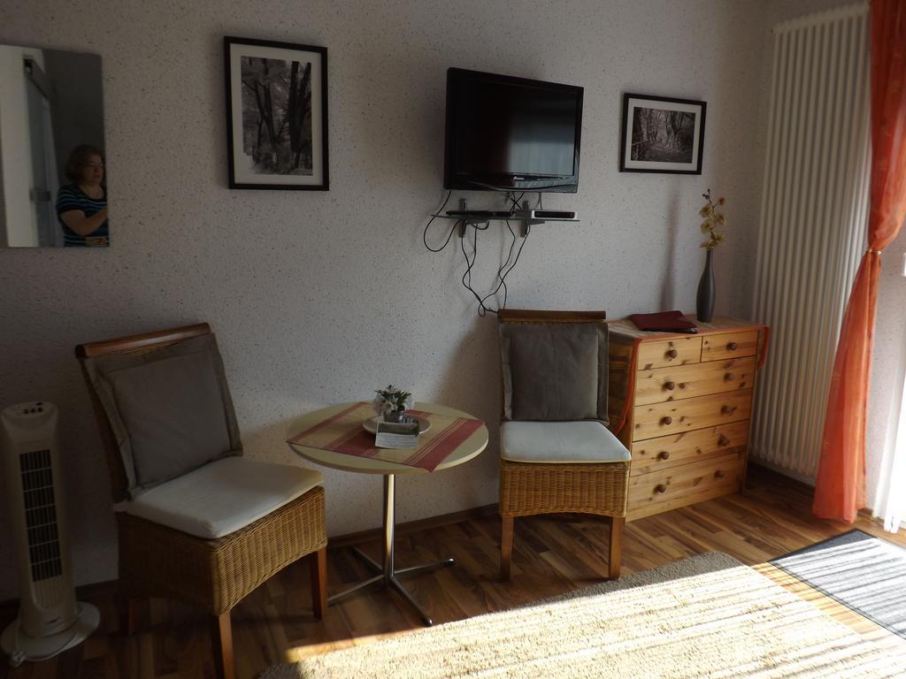 B&B Pension Winzerhaus Zell-Mosel Exterior foto