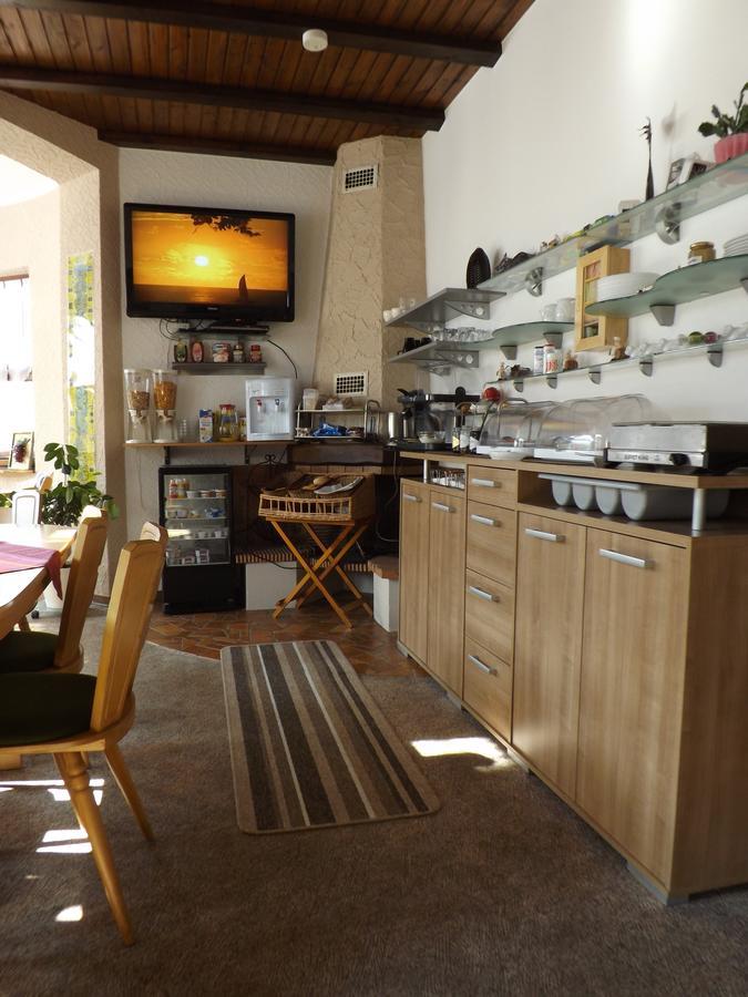 B&B Pension Winzerhaus Zell-Mosel Exterior foto